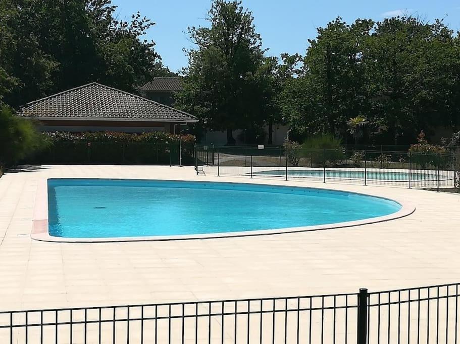 Maison 3 Chambres Avec Piscine Proche Plage Soulac-sur-Mer Exterior foto